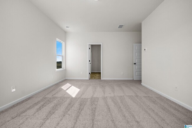 Building Photo - 608 Pine Valley Trl