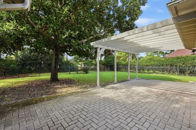 Building Photo - 116 Baywind Dr