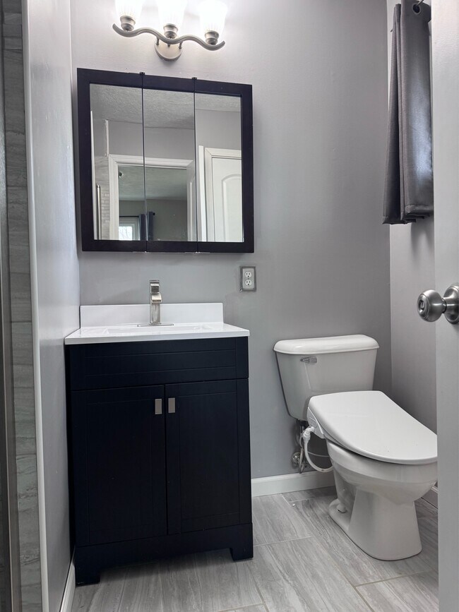 Building Photo - 20502 Cleveland St