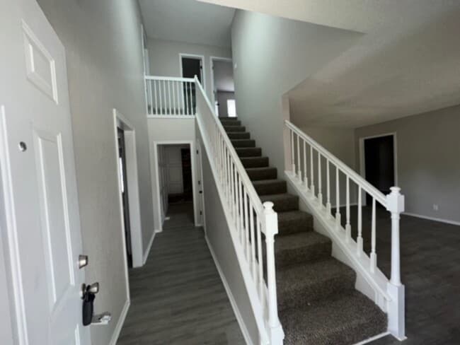 Building Photo - 2301 S Chestnut Ave