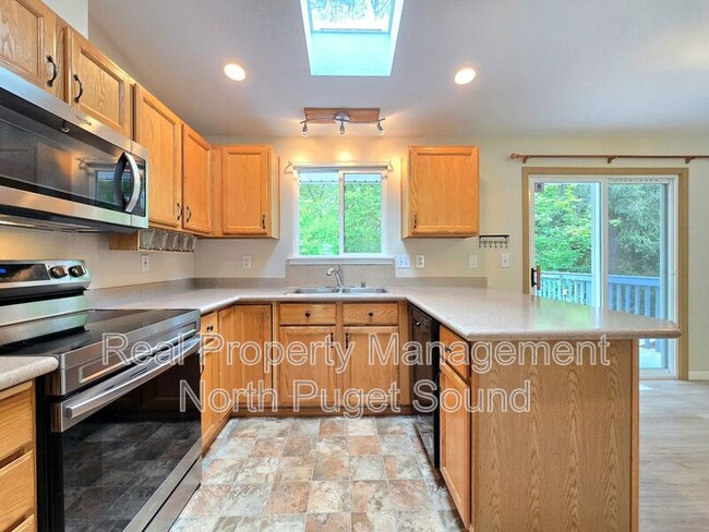 Building Photo - 1805 131st Dr NE