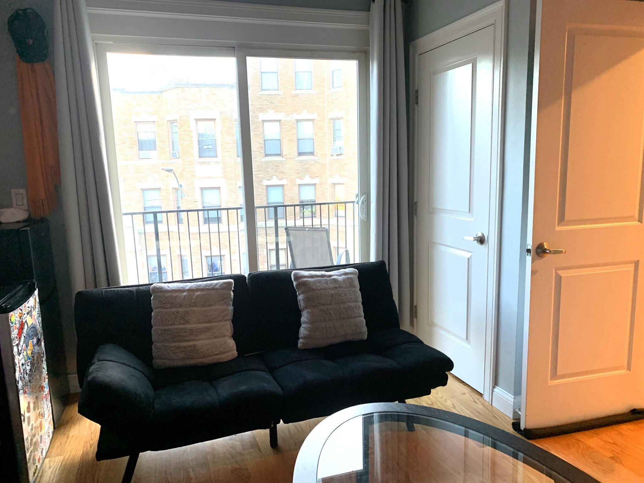 Building Photo - 186 Kelton St