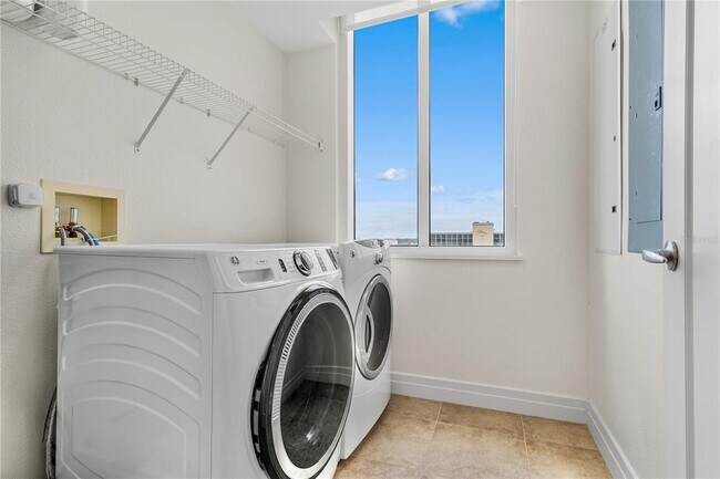 Building Photo - 331 Cleveland St