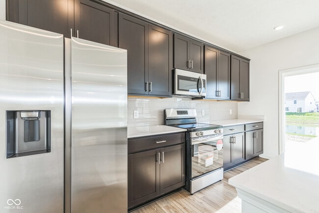 Building Photo - 3489 Briarwick Dr