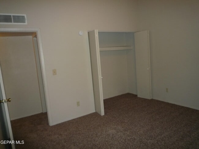Building Photo - 11128 Wharf Cove Dr