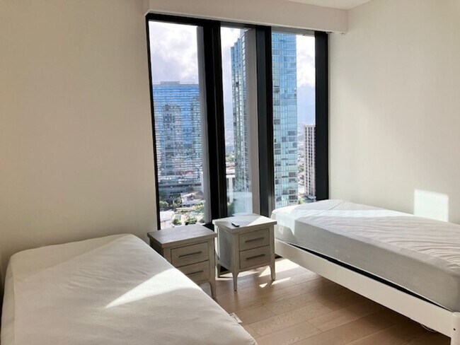 Building Photo - $8,400–1100 Ala Moana Blvd, VICTORIA PLACE...