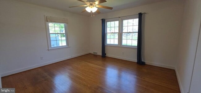 Building Photo - 1319 The Terrace