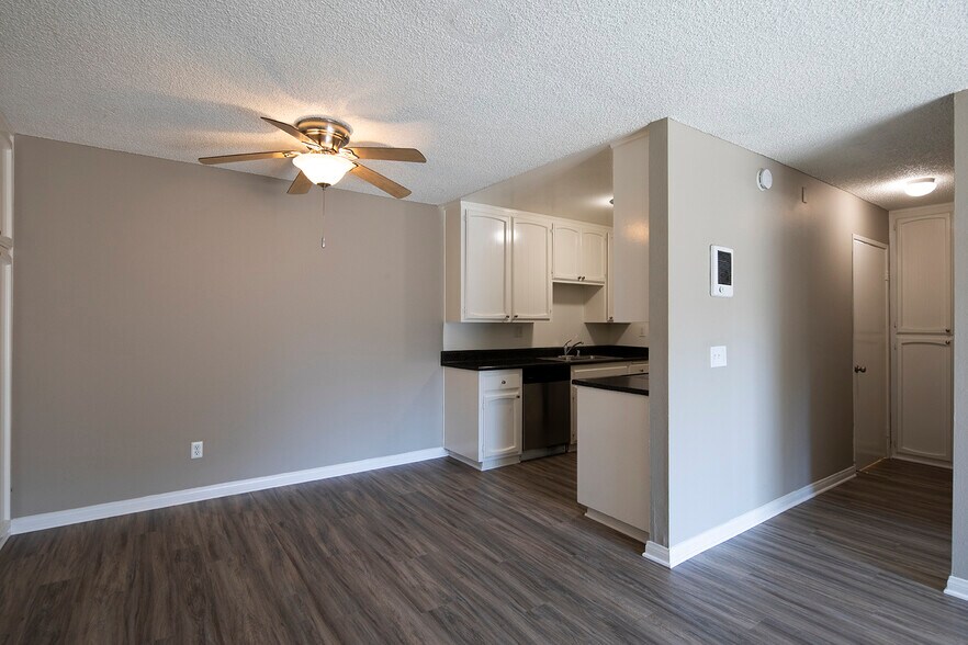 Royal Village Apartments 14351467 Elder Ave San Diego CA 92154