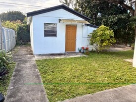 Building Photo - 6334 SW 35th St