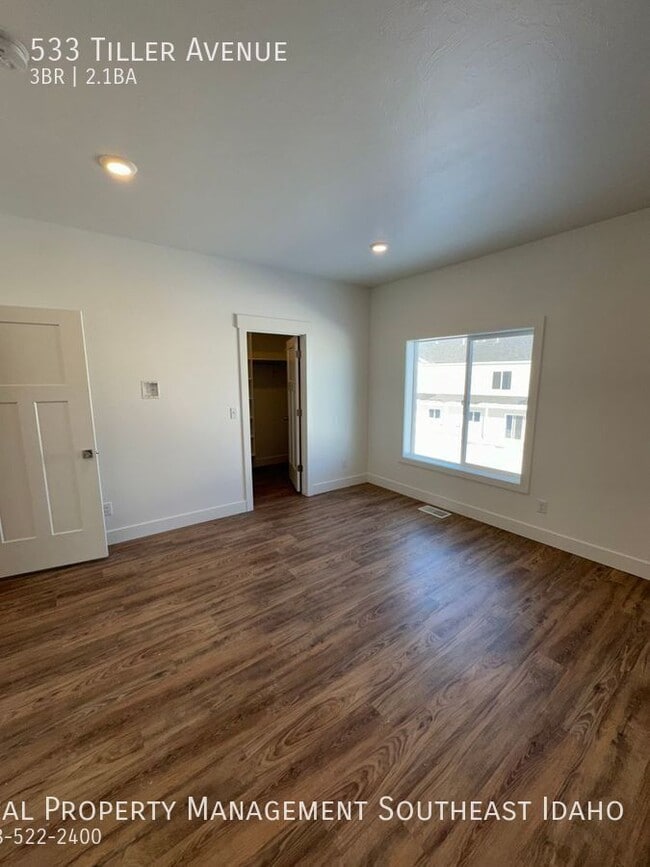 Building Photo - 533 Tiller Ave