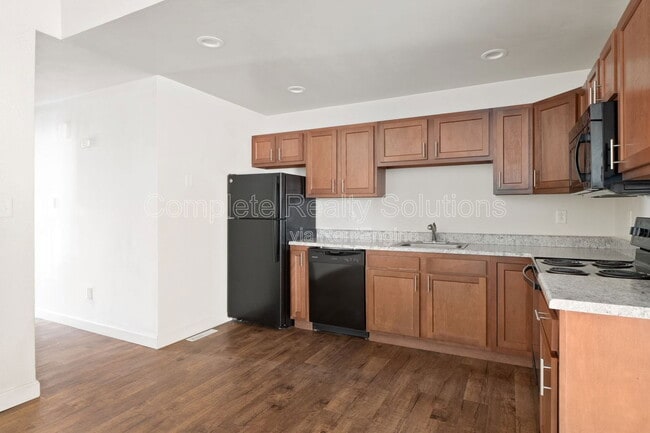 Building Photo - 716 Plankway Dr