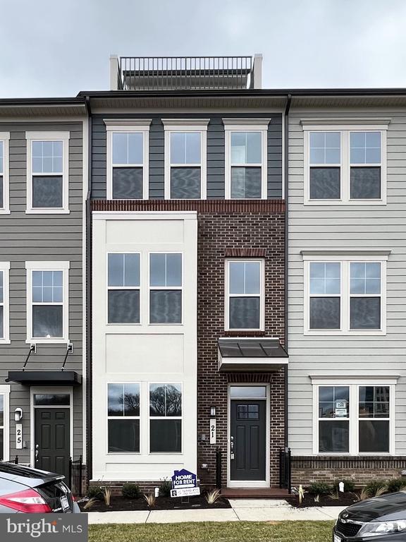 Building Photo - 21 Morrison Dr