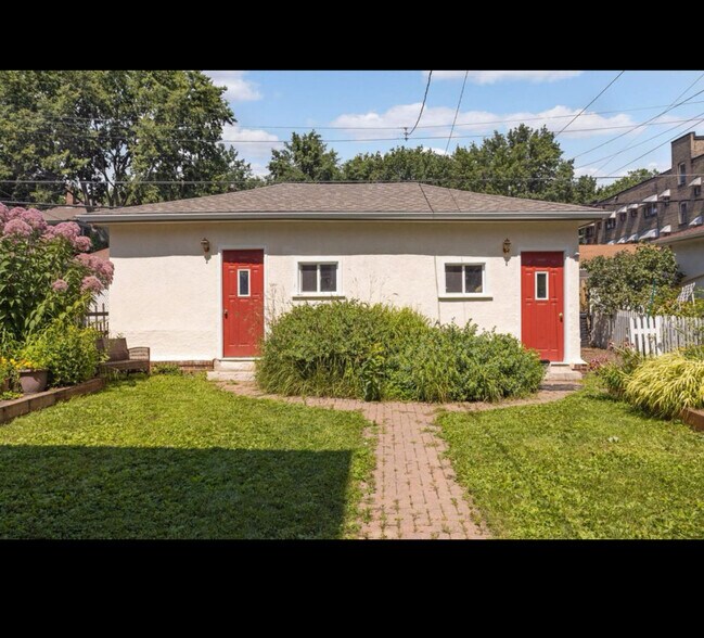 Building Photo - 1121 Goodrich Ave