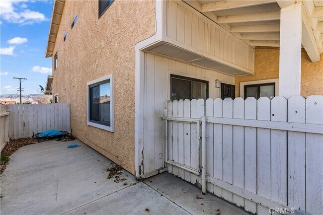 Building Photo - 8922 I Ave