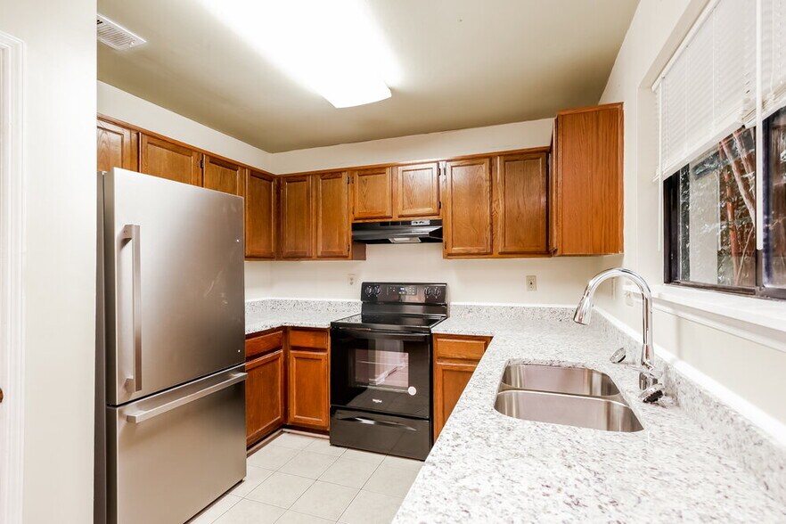Building Photo - 2655 Trotters Walk Trail