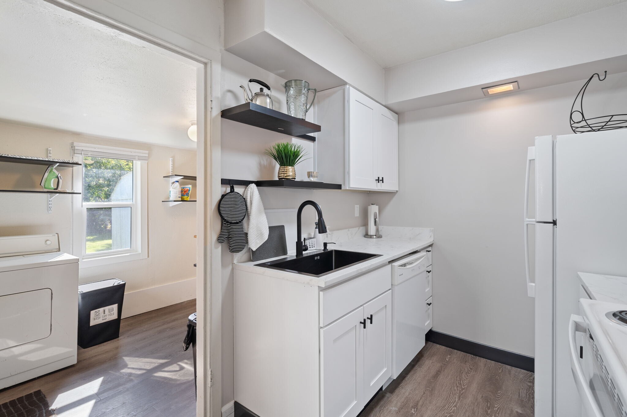 Building Photo - 140 4th St