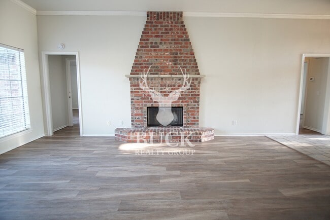 Building Photo - 17408 Zinc Dr