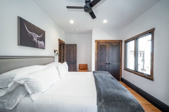 Building Photo - 116 Winterleaf Dr