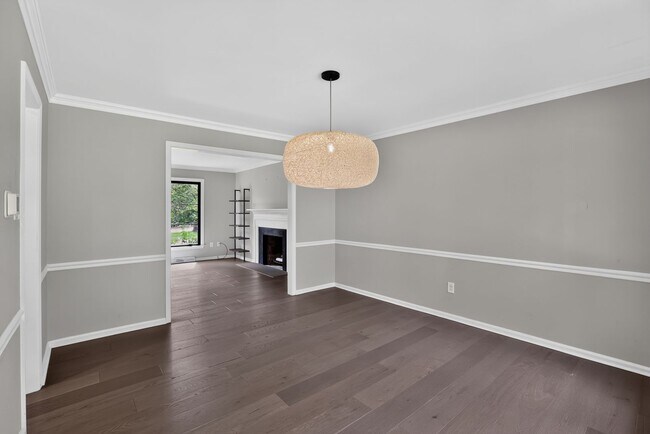 Building Photo - 6 Mill Race Pl