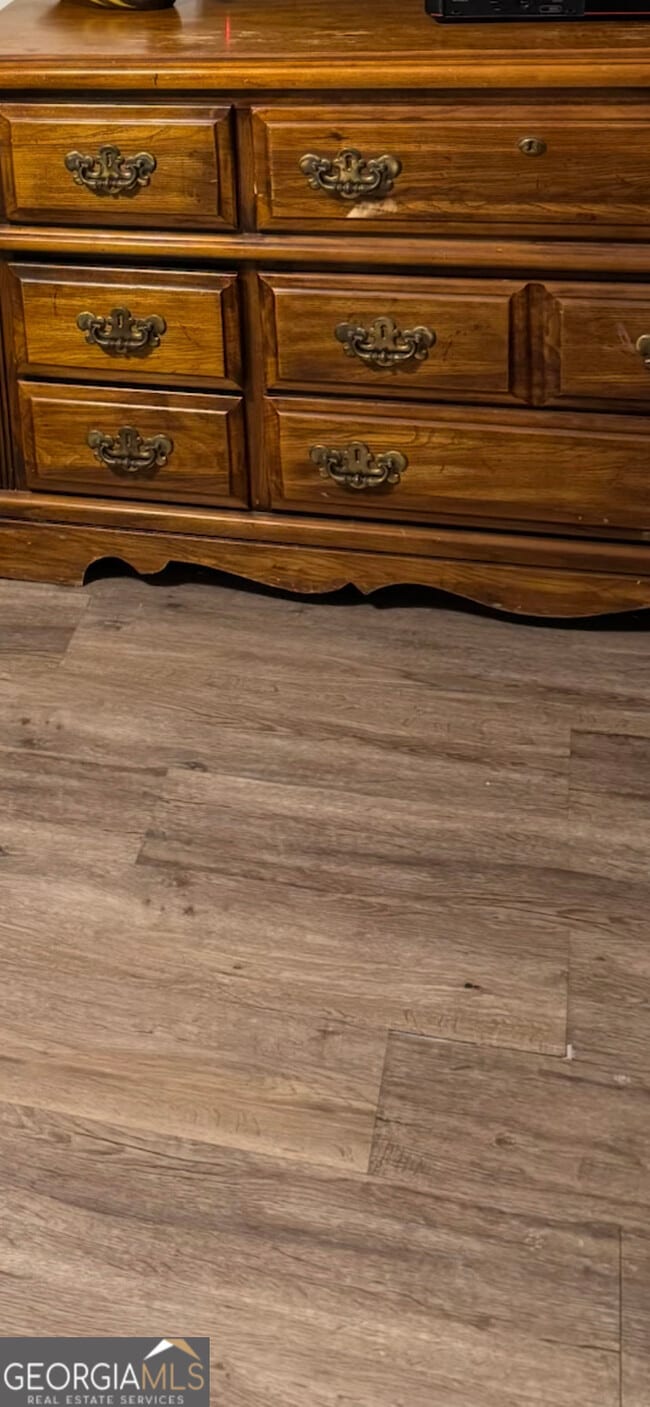 Building Photo - 164 Glenn Carrie Rd