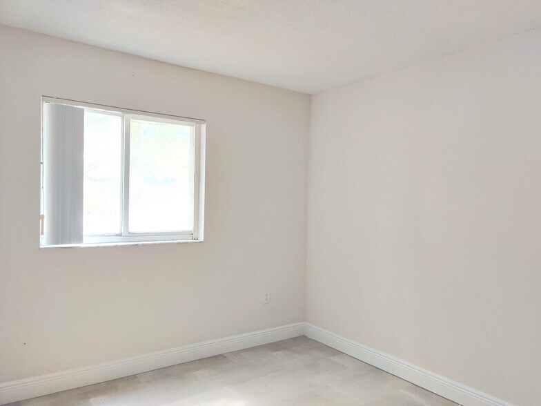Primary Bedroom - 269 NW 7th St