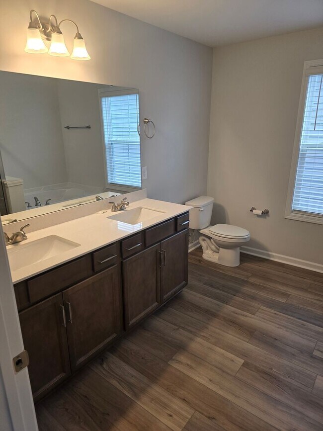 Building Photo - New build 3 bed 2.5 bath house in Pinecrest Subdivision