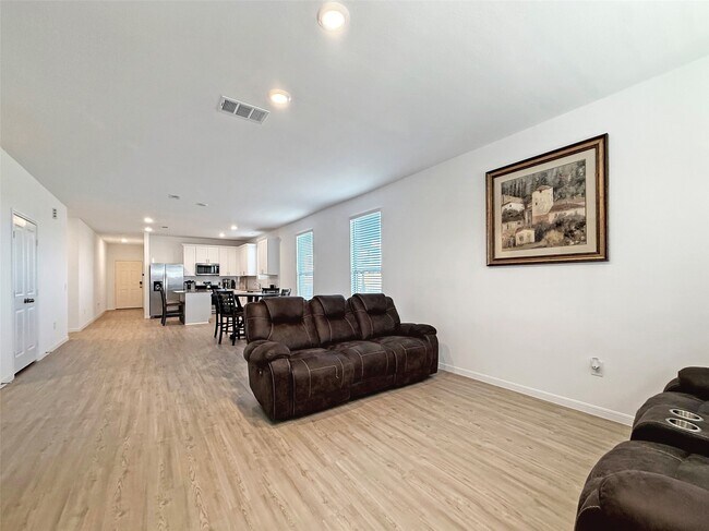 Building Photo - 17207 Thorwell Ln