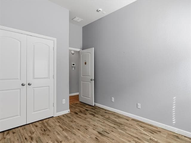 Building Photo - 4114 Lee Hutson Dr