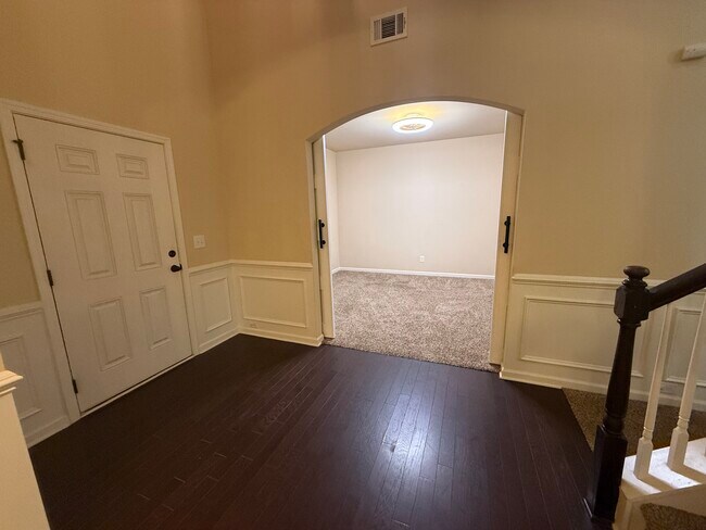 Building Photo - 2056 Tweed Dr