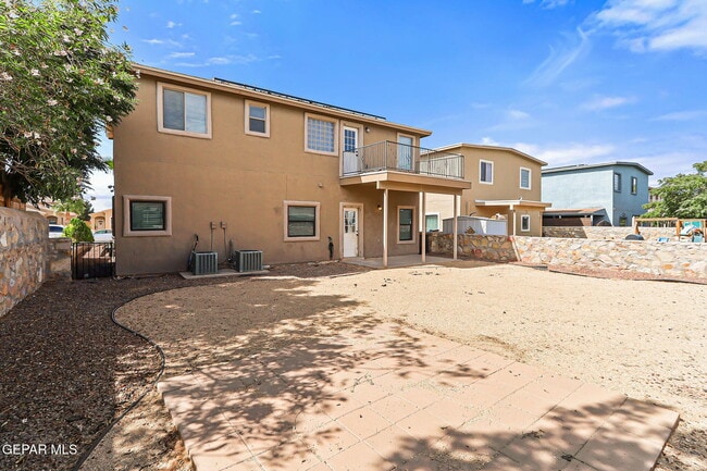 Building Photo - 14221 Silver Point Ave