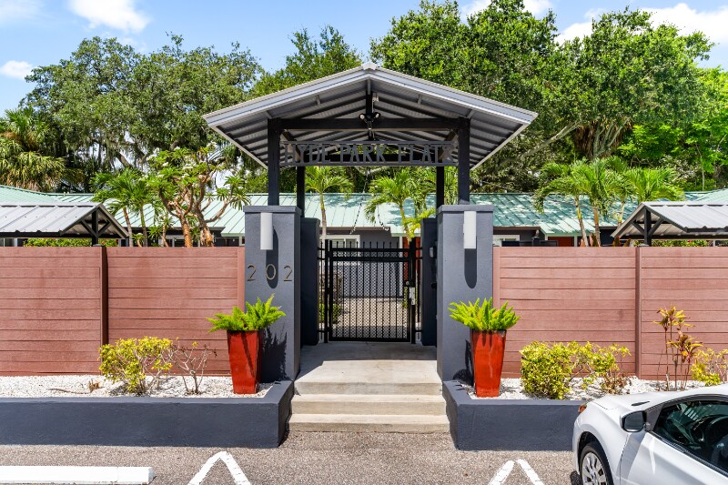 Building Photo - 202 N Fremont Ave