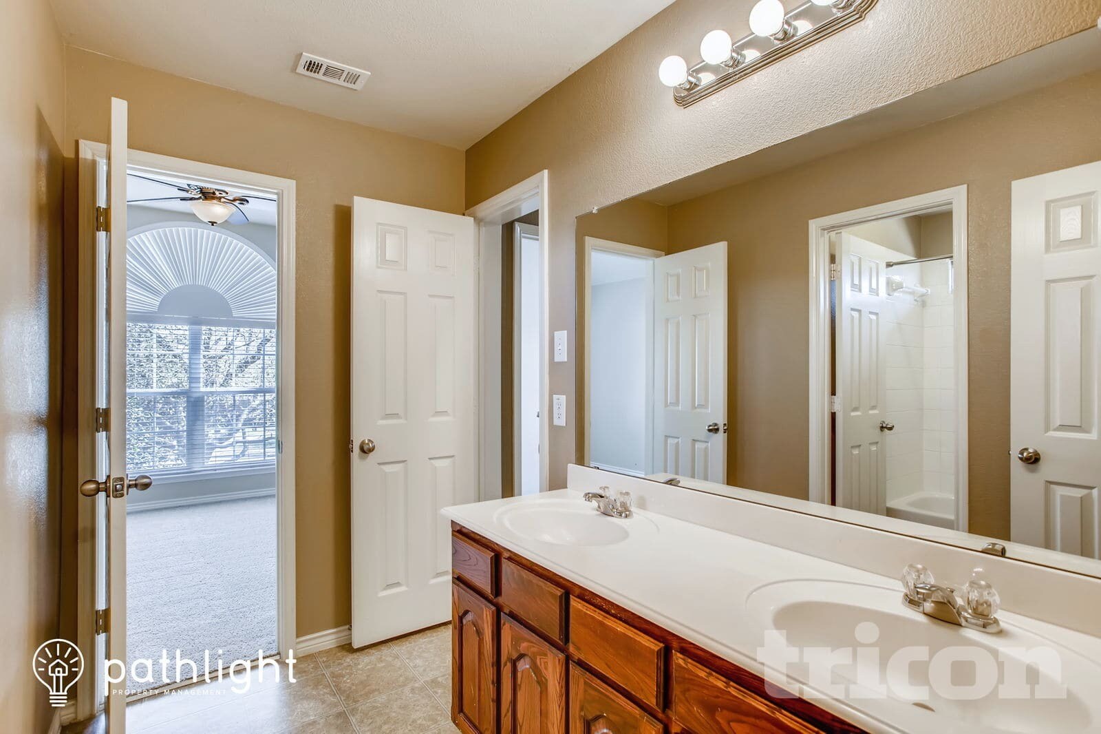 Building Photo - 1435 Red Wolf Dr