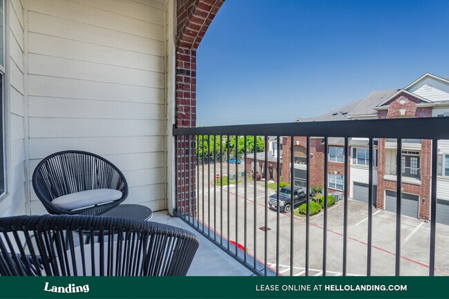 Building Photo - 3717 Emmett Hutto Blvd