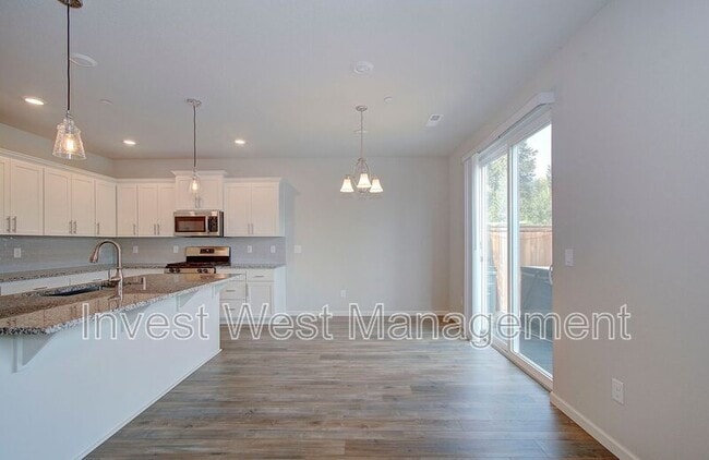 Building Photo - 6834 N 89th Loop