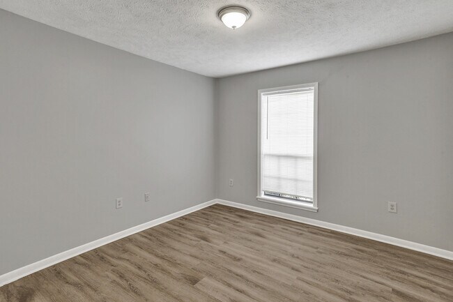Building Photo - Cozy 4-Bedroom Home in Clinton, MS