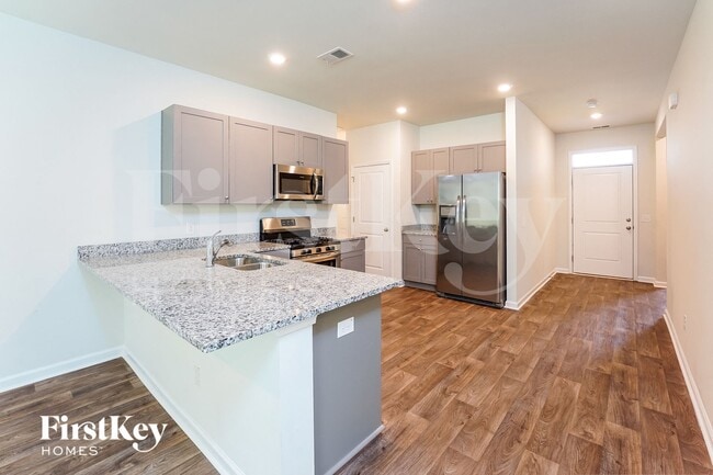 Building Photo - 2629 Alamanda Dr