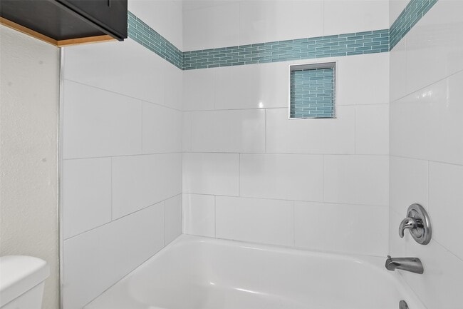 Building Photo - 6626 Highrock Rd