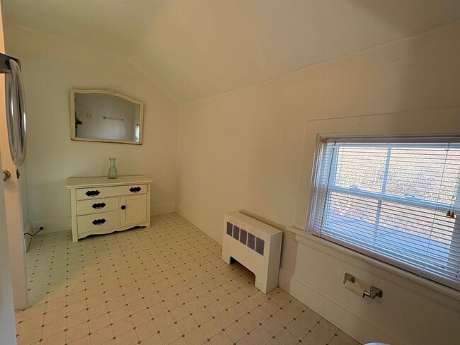 Building Photo - 477 Myers Rd