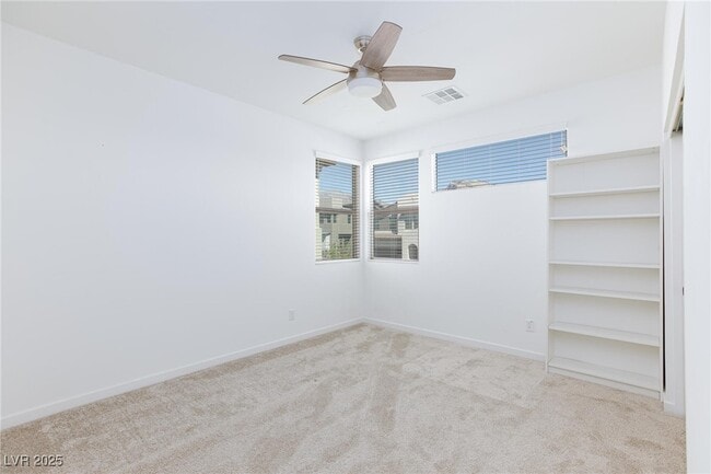 Building Photo - 836 Carlon Hls Ave