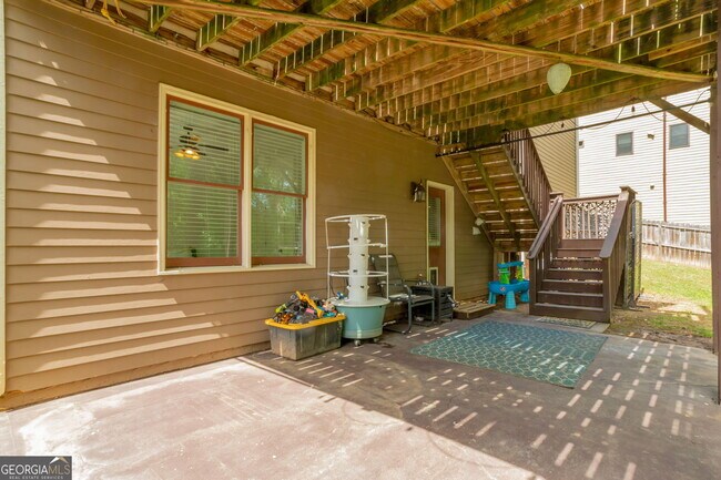 Building Photo - 2524 Kickerillo Way SE