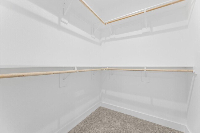 Building Photo - 518 Clinton St