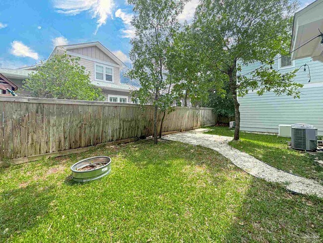 Building Photo - 10682 Noreaster Way