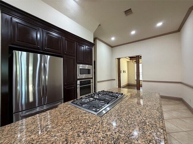 Building Photo - 6223 Duke Trail Ln