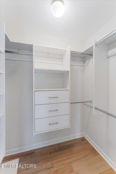 Building Photo - 8930 Wesley Pl