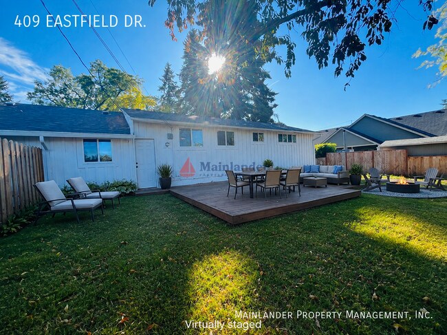Building Photo - 409-411 Eastfield Dr