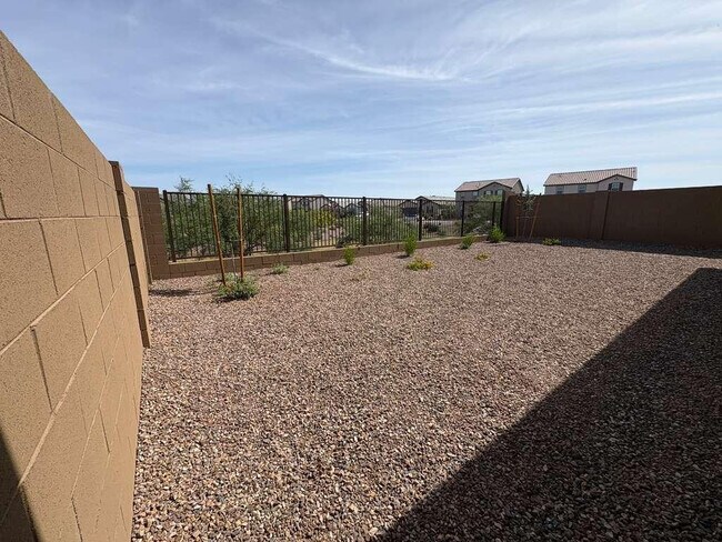 Building Photo - 4738 E Kenneth Ln