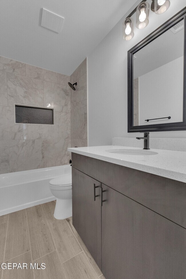 Building Photo - 5981 Ruidoso Downs St