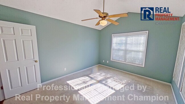 Building Photo - Quiet Ogden Home on Cul-de-Sac
