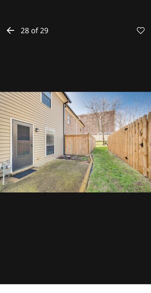 Building Photo - 102 Academy Square