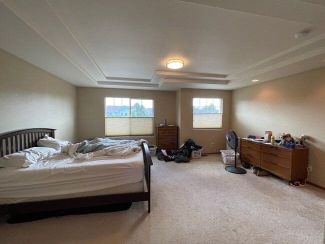 Building Photo - Beautiful two-story home located in Erie!